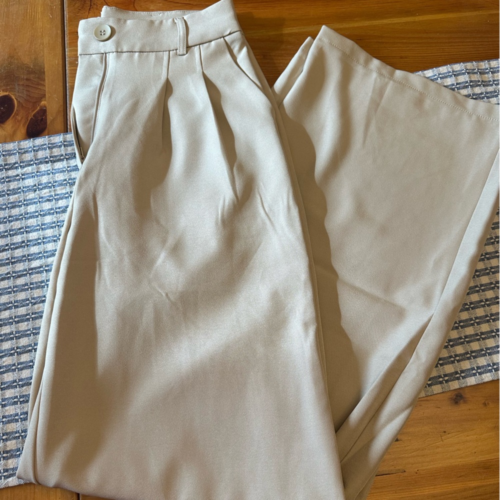 Princess Polly High-Waist Tailored Trousers in Light Beige